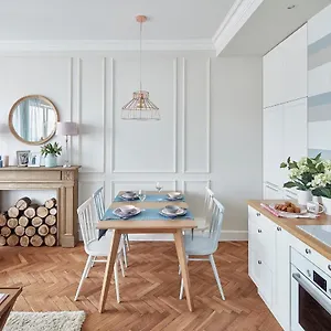 Apartament Lazienki, Warszawa